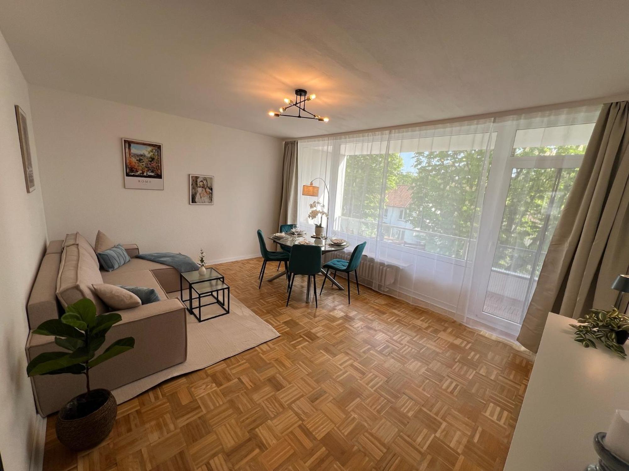 W&D Living - Fewo Kleines Italien Mit Parkplatz Und Balkon Celle Exterior photo